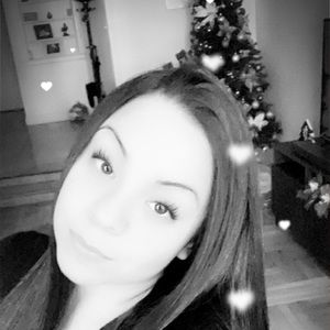 Meet your Posher, Karina